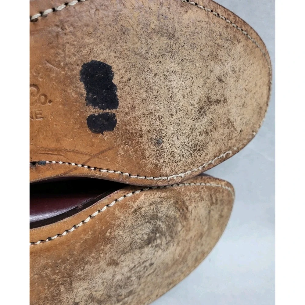 G.H. Bass & Co. preowned no